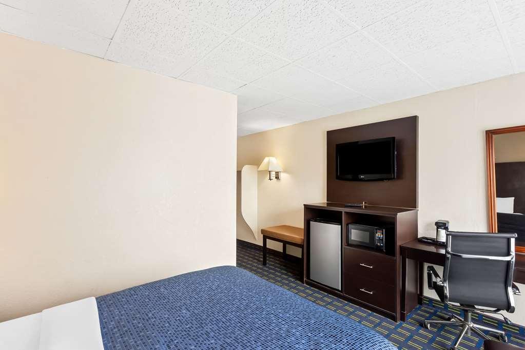Econo Lodge Waynesboro - Skyline Drive Room photo